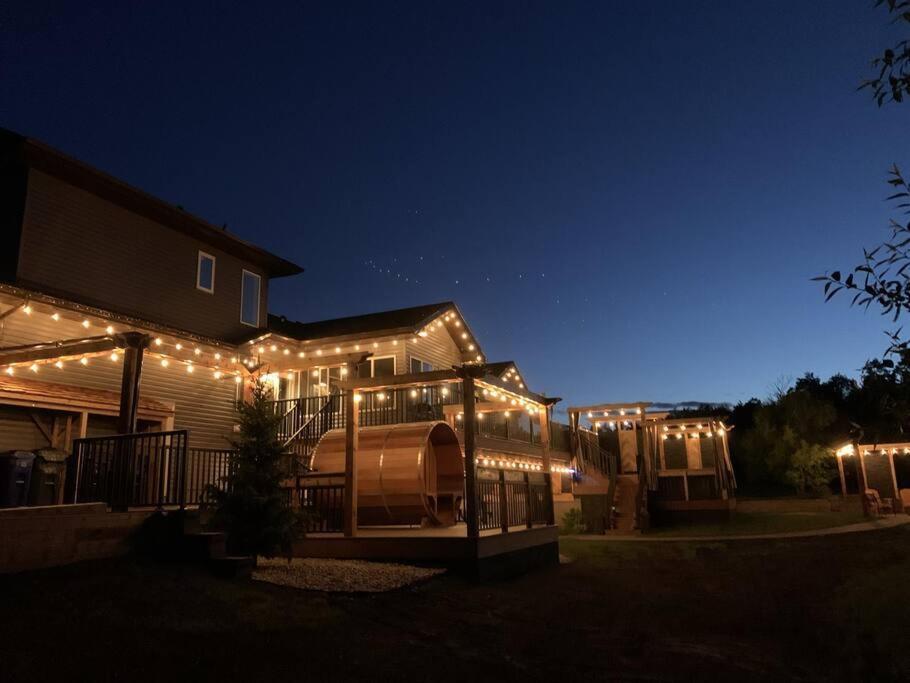 Dragonfly Inn Loft Suite Sherwood Park Exterior foto